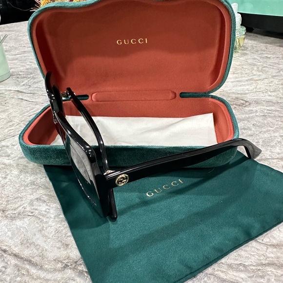 Beautiful sunglasses Gucci - Picture 2 of 2